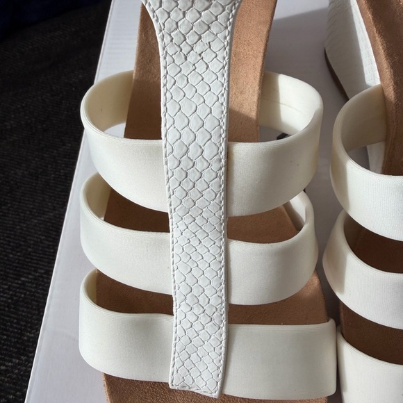 Alfani Women's 8.5M White Wedge Strappy Heels - Picture 6 of 16